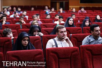 شب شعر قبله بقیع در فرهنگسرای اندیشه  10