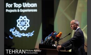 مراسم اختتامیه پنجمین دوره جایزه جهانی خشت طلایی تهران 15