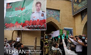 مراسم تشییع آتش نشان شهید مرتضی حیدری 9