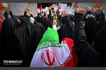 اجتماع مردمی در اعتراض به حمله آمریکا به تاسیسات هسته‌ای ایران 4