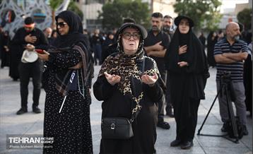 آیین پیاده‌روی جاماندگان اربعین حسینی - میدان امام حسین (ع) 4