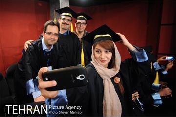 نخستین جشن فارغ التحصیلی ادوار دانشکده خبر 9