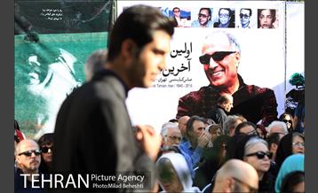 بدرقه عباس کیارستمی به خانه ابدی‎ 5