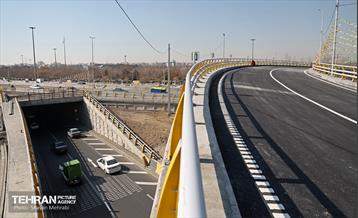 تقاطع سه سطحی بزرگراه‌های شهید نواب صفوی(شهید یارجانی) و شهید تندگویان 34