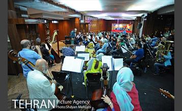 تمرین سمفونی ایثار و مقاومت 32