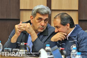 بازدید وزیر کشور از ستاد بحران شهر تهران 16