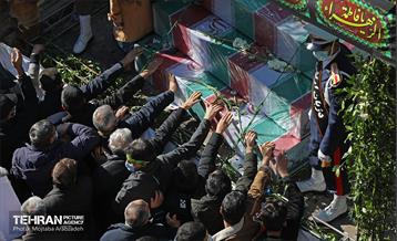 مراسم تشییع ۱۵۰ شهید گمنام در تهران 16