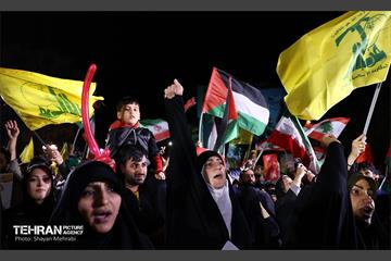شادی مردم تهران پس از حمله موشکی ایران 24