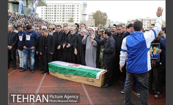 مراسم تشییع پیکر منصور پورحیدری 9