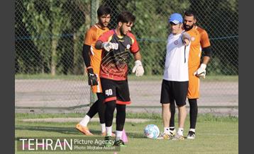 تمرین تیم فوتبال نفت تهران
