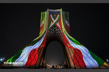 اجرای ویدئو مپینگ روز دختر در میدان آزادی