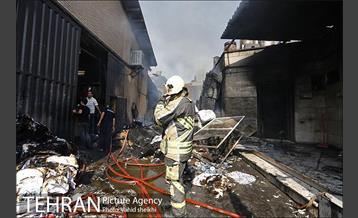 آتش سوزی در کارخانه رنگ  9