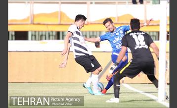 دیدار صبای قم و استقلال در لیگ برتر فوتبال 8