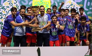 پایان رقابت‌های والیبال قهرمان شهر 6