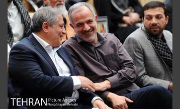 تجلیل از خبرنگاران و عکاسان عرصه دفاع مقدس با حضور شهردار تهران 10