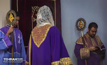 آیین عشای‌ ربانی در کلیسای سرکیس مقدس  31