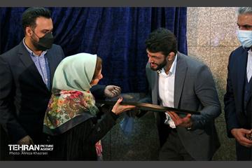 مراسم رونمایی از اولین « قطعه یادمان » دیوار افتخار متروی تهران 10