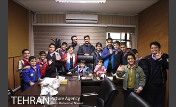 دیدار بچه های باغچه بان با شهردار منطقه شش 16