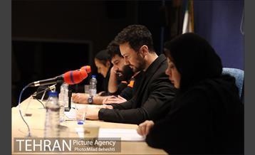 نمایشنامه خوانی سالی که دو بار پاییز شد 18