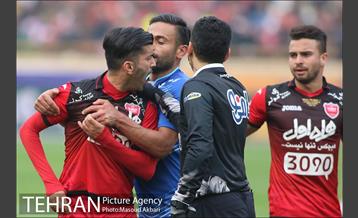 دیدار تیم های فوتبال استقلال و پرسپولیس