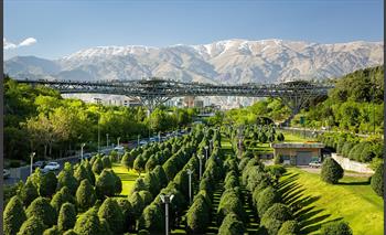 "Tehran Nature" exhibition on the Nature Bridge on the occasion of Nature Week