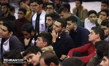 نشست صمیمانه شهردار تهران با دانش آموزان بسیجی سراسر کشور 33