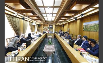 دیدار هیئت بلند پایه عمانی با شهردار تهران 8