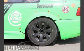 مراسم بدرقه قهرمان دریفت ایران در پیست آزادی 11