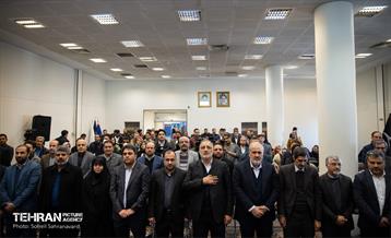 آیین رونمایی از تاکسی‌های برقی 24