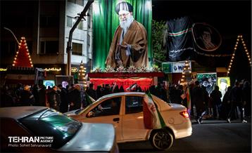 میعادگاه عزاداران رهبر شهید در خیابان کشور دوست