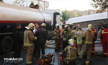 ورود تانکر حامل سوخت به فروشگاه 11