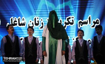 مراسم تکریم از بانوان شاغل  22