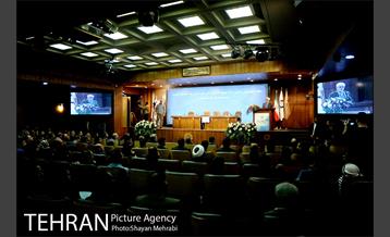 یکصدو چهارمین نشست مجمع شهرداران کلان شهرها و مراکز استانها با حضور شهردار تهران 11