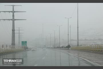 روز برفی در منطقه 22 15