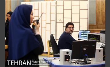 ویژه برنامه آیین سخن در رادیو ایران 9