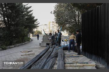 اینجا کارگاهه؛ محوطه سازی حریم تئاتر شهر 36