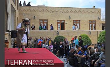 بازدید جمعی از  هنرمندان از نقاط گردشگری منطقه 12 5