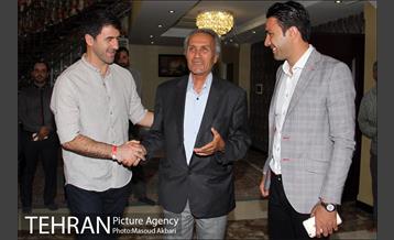 خداحافظی جواد نکونام از فوتبال 6