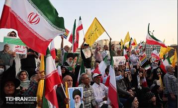 اجتماع مردمی در حمایت و تشکر از نیروهای مسلح در میدان انقلاب 21