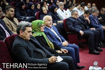 آیین کاشت درخت در بیمارستان شریعتی توسط شهردار تهران 10