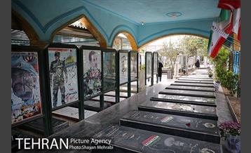 اولین پنجشنبه سال 1400 در بهشت زهرا(س) 27