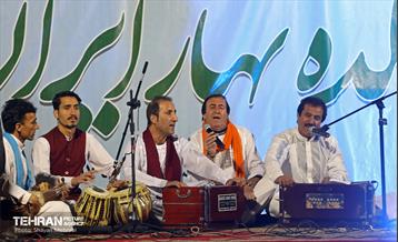 برج آزادی میزبان مسافران نوروزی 13