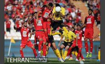 دیدار تیم های سپاهان و پرسپولیس 11