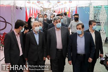بازدید شهردار تهران از نمایشگاه دفاع مقدس 14
