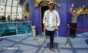 بازدید بیش از ۱۰۰ خانواده شهدای غزه از برج میلاد 12