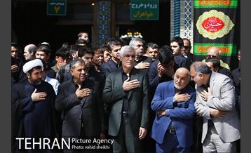 حضور شهردار در بین عزاداران امام حسین(ع)در حرم حضرت عبدالعظیم حسنی 15