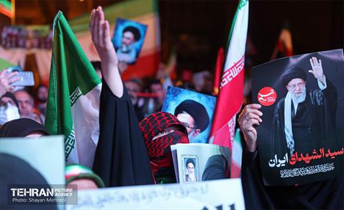 اجتماع مردم در هفتمین روز شهادت رهبر انقلاب اسلامی 24