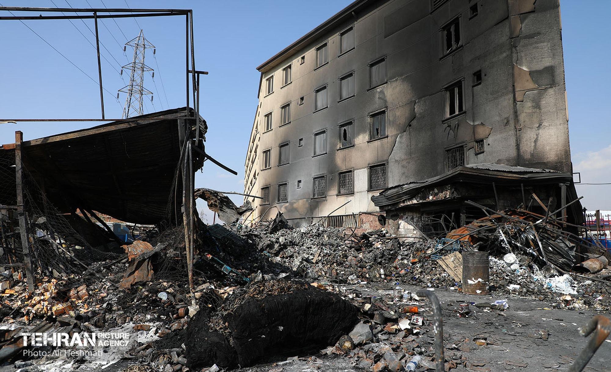 بازار آهن شآداباد پس از آتش سوزی 31