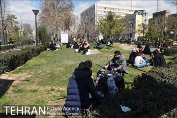 خیابان پانزده خرداد در روزه های پایانی سال‎ 23