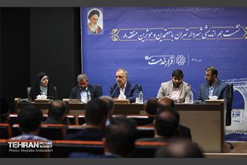 هم اندیشی شهردار تهران با معتمدین و موثرین منطقه هشت
